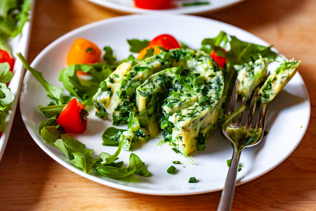 rolled spinach omelet-15
